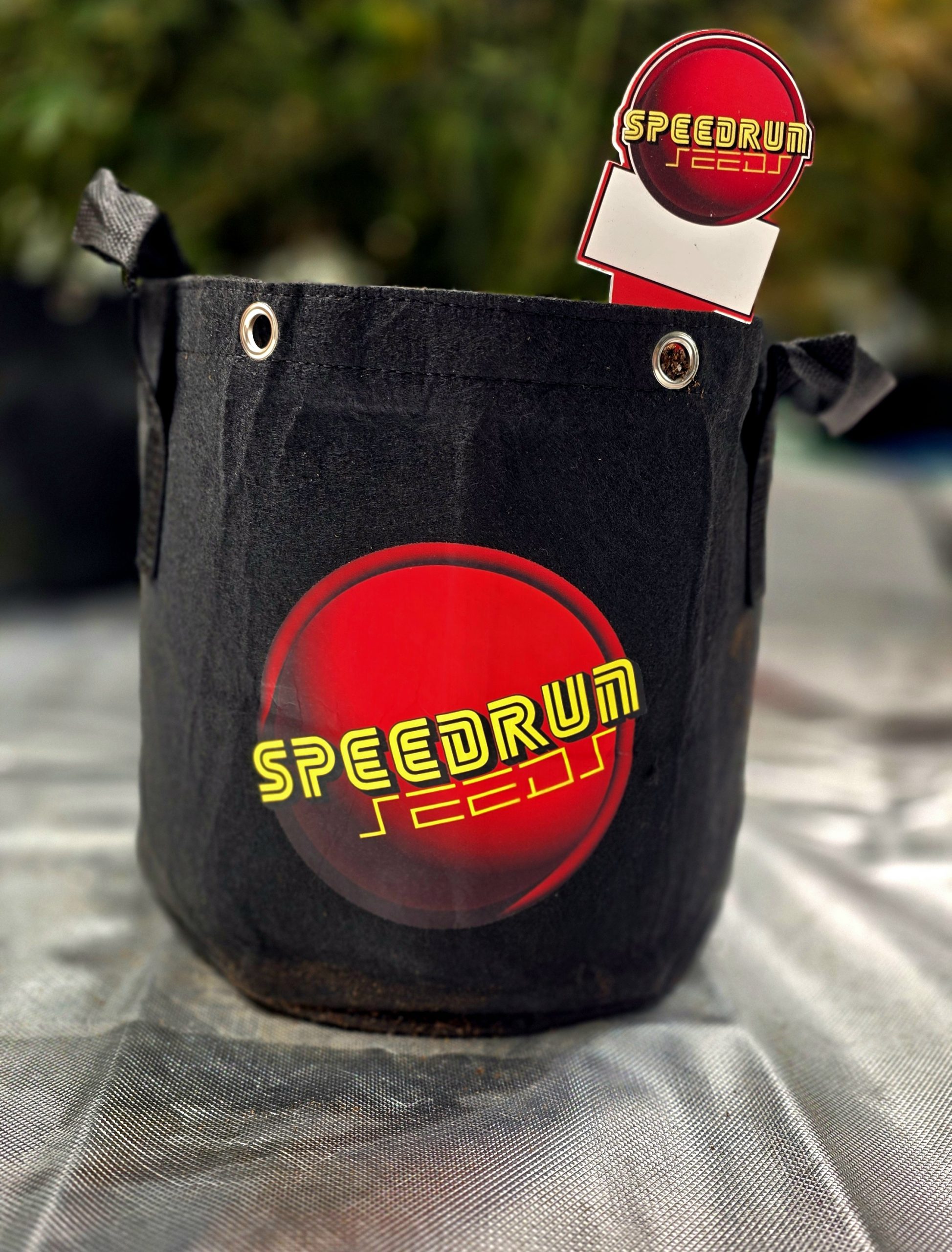 Speedrun Logo Fabric Pots